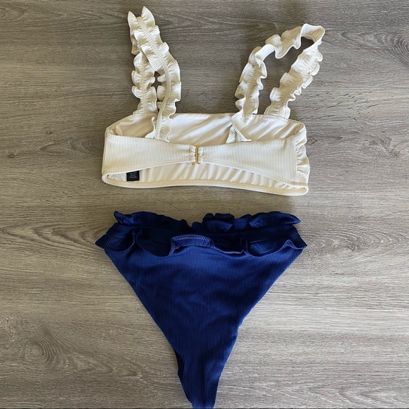 Beach Riot Rib Ruffled bikini top and bottom - Picture 6 of 7